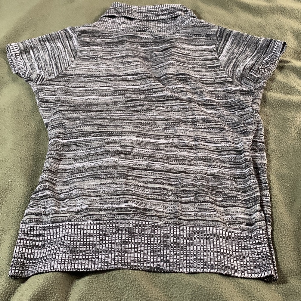 EUC AGB short sleeve sweater. Chest measurement is approximately 19 inches. - Picture 5 of 5